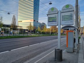 Haltestelle Hauptbahnhof/Kärntnerstraße, Bus-Haltebuchten Fahrtrichtung stadtauswärts