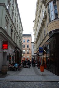 Annagasse, Blick zur Schmidtorstraße