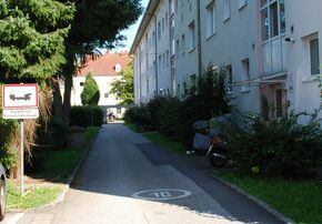 Der Marcusgang, Blick von der Benzstraße Richtung Im Haidgattern
