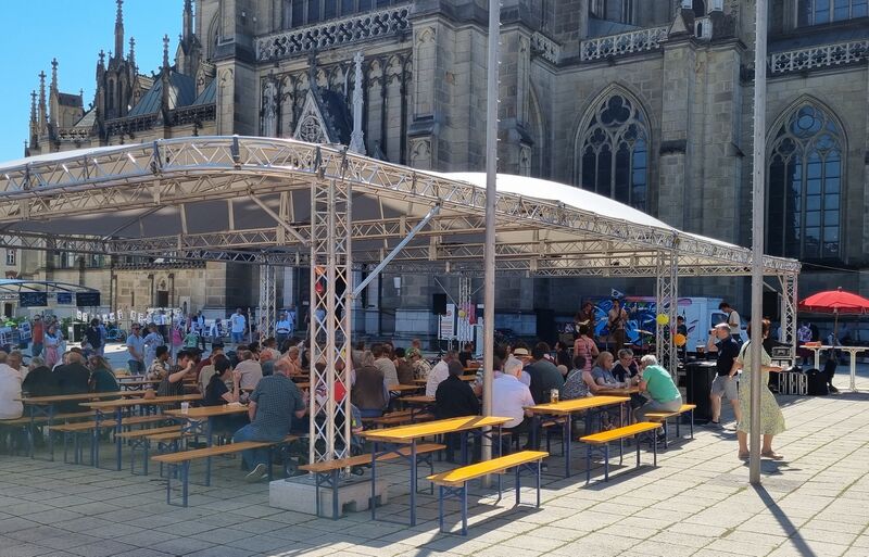 Datei:Fest 100 Jahre Dompfarre.jpg