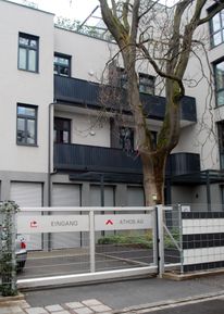 Athos Immobilien, Unternehmenssitz an der Waltherhstraße