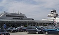 Flughafen Linz Front 2007.jpg