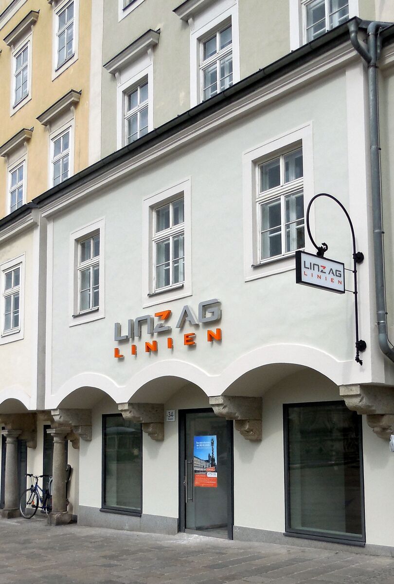 DateiLinz AG Kundenzentrum Hauptplatz.jpg LinzWiki