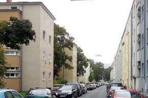 Helletzgruberstraße, Blick von der Ebenhochstraße Richtung Osten