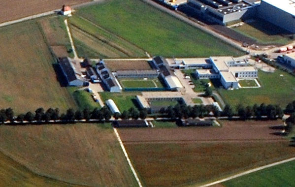 Datei:Justizanstalt Asten Linz Luftbild.jpg – LinzWiki