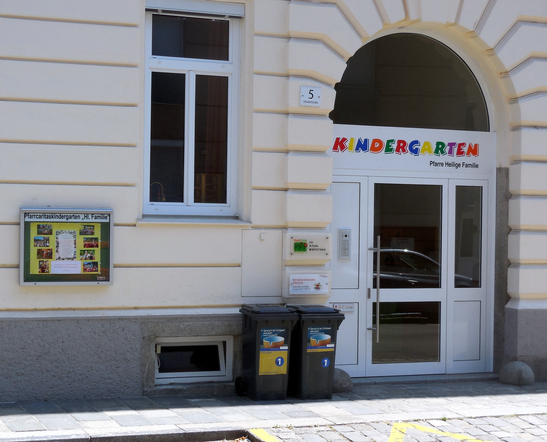 Datei:Kindergarten Pfarre Heilige Familie.jpg – LinzWiki