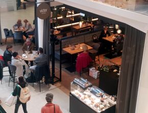 Victors Cafe, vom ersten Stock aus gesehen