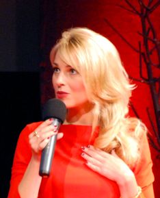 Silvia Schneider als Moderatorin an der JKU