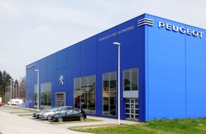 Das Gebäude noch unter dem früheren Betreiber Peugeot
