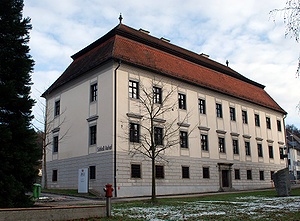 Schloss Auhof, Südfront