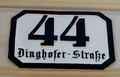 Historische Hausnummerntafel Dinghoferstraße.jpg