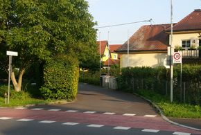 Pleschinger Straße, Blick Richtung Süden