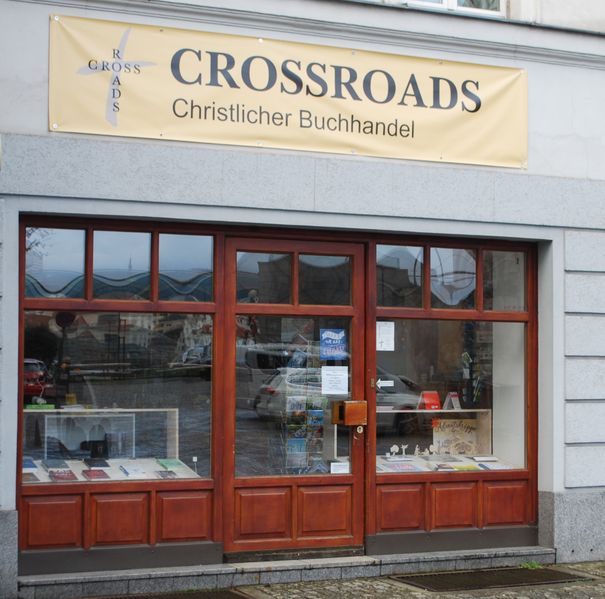 Datei:Crossroads Christlicher Buchhandel.jpg