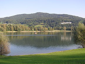 Blick über den Pleschinger See zum Pfenningberg