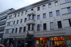 HYPO Oberösterreich, Hauptgebäude an der Landstraße Nummer 38