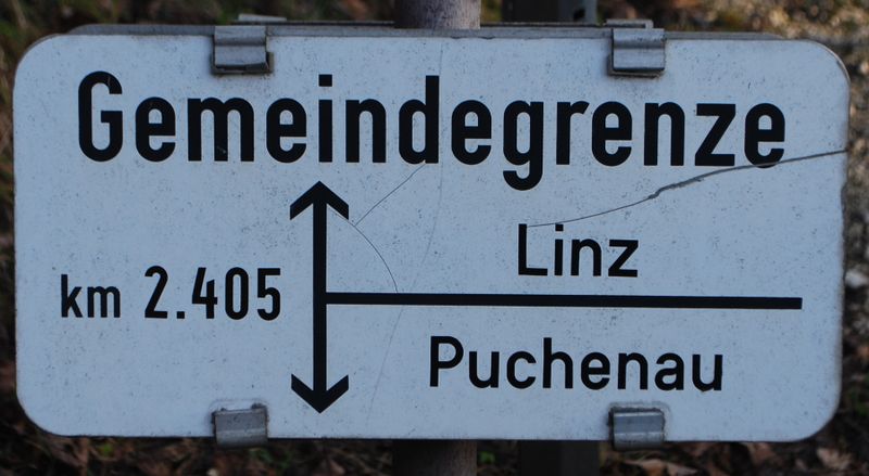 Datei:Gemeindegrenze Linz Puchenau.jpg