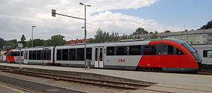 Mühlkreisbahn (5022 Desiro) am Bahnhof Linz-Urfahr