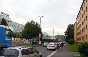 Hafenstraße, Blick von der Gallanderstraße Richtung Osten. Links das techcEnter