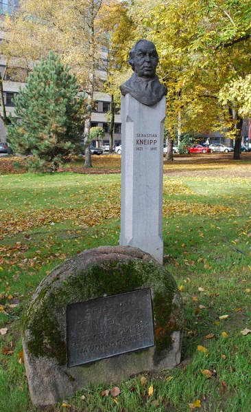 Datei:Sebastian-Kneipp-Denkmal.jpg
