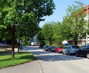 Harbacher Straße, Blick von der Keplerstraße Richtung Südwesten
