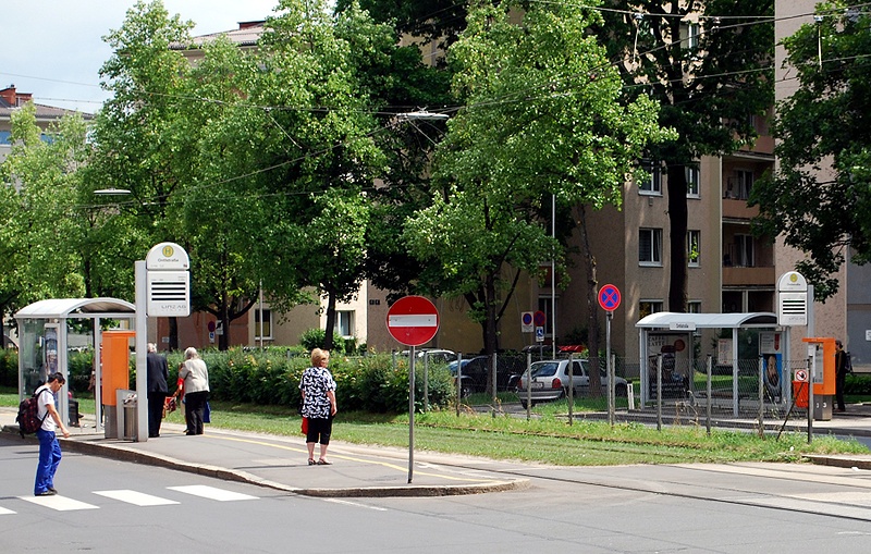 Datei:Haltestelle Ontlstraße.jpg
