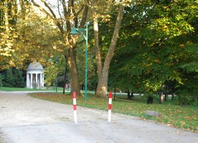 Bernardisstraße, Blick in den Bauernbergpark