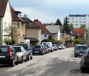 Reuchlinstraße, Blick vom Wagner-Jauregg-Weg Richtung Osten