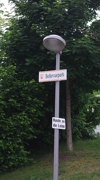 Datei:Bellevuepark Straßenschild.jpg