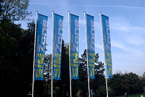 Fahnen mit Logo der Studieninformationsmesse (2010)