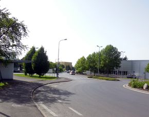 Stahlstraße, Blick vom Kreisverkehr bei der Werkseinfahrt A der Voestalpine Richtung Nordwesten