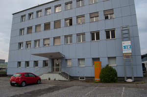 In diesem Gebäude an der Regensburger Straße ist DesignArtDX untergebracht, übersiedelt nach Perg 2019