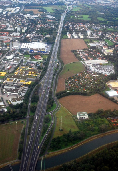 Datei:Mühlkreis Autobahn Luftbild.jpg