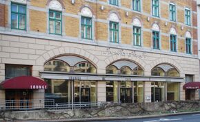 Café Landgraf, darüber das Hotel Landgraf