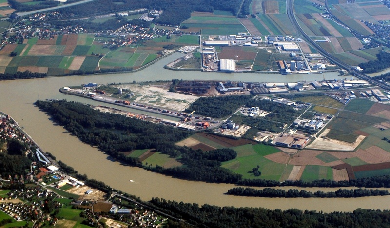 Datei:Ennshafen Luftbild.jpg