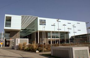 Das Landesdienstleistungszentrum vom Bahnhofsplatz