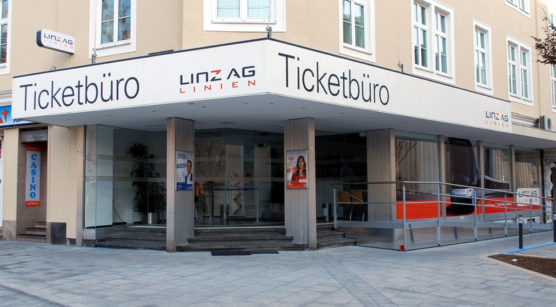 Datei:Linz AG Linien Ticketbüro.jpg