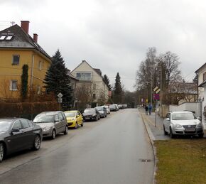 Riesenhofstraße, Blick von der Aubergstraße Richtung Südwesten