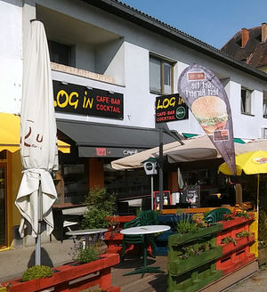 Bar Log In am Aubrunnerweg