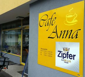 Das Cafe, noch unter dem früheren Namen Cafe Anna