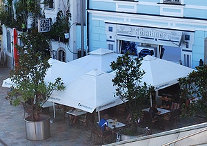 Stan's Pub, vom Dach des Ars Electronica Center (Futurelab) gesehen